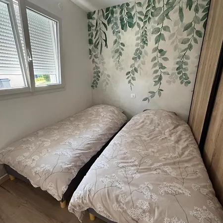 Le Nid Des Moises, Pavillon Neuf * Relanges