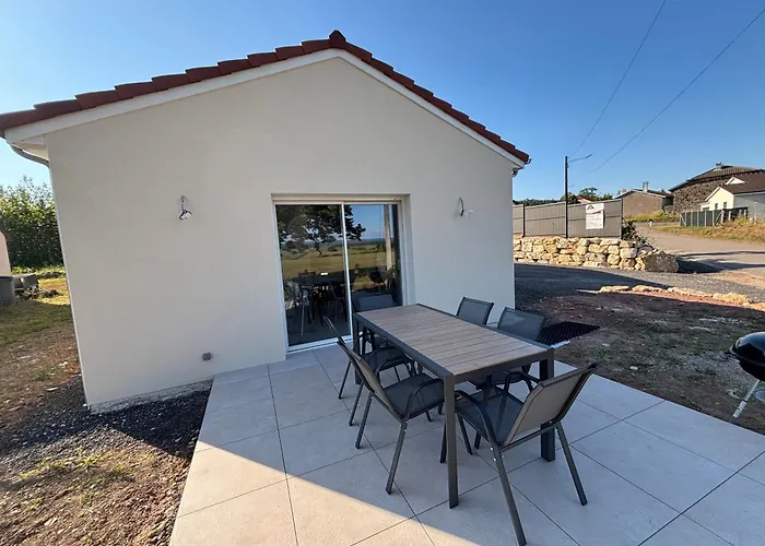 Le Nid Des Moises, Pavillon Neuf * Relanges